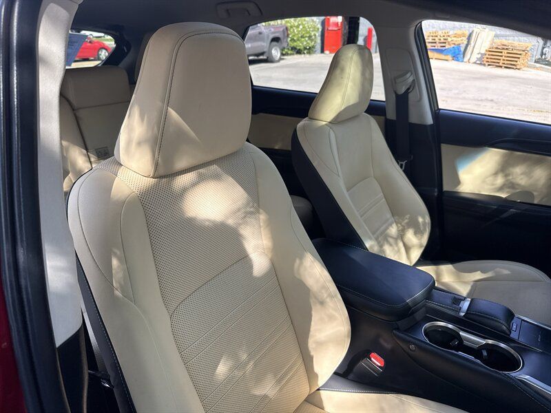 Used 2018 Lexus NX 300h AWD w/ Comfort Package image 27