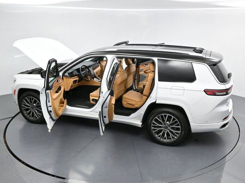 Used 2021 Jeep Grand Cherokee L Summit AWD/4WD image 43