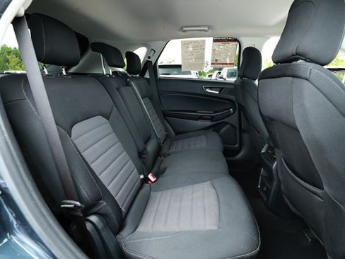 Used 2022 Ford Edge SE w/ Black Appearance Package AWD/4WD image 26