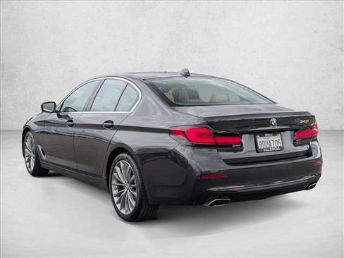 Used 2023 BMW 540i w/ Premium Package image 8