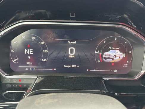 New 2026 GMC Sierra 1500 SLT w/ SLT Premium Plus Package AWD/4WD image 11