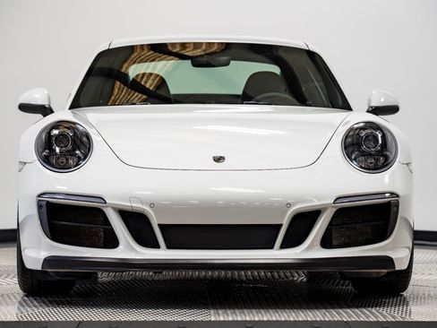 Used 2019 Porsche 911 Carrera GTS image 2