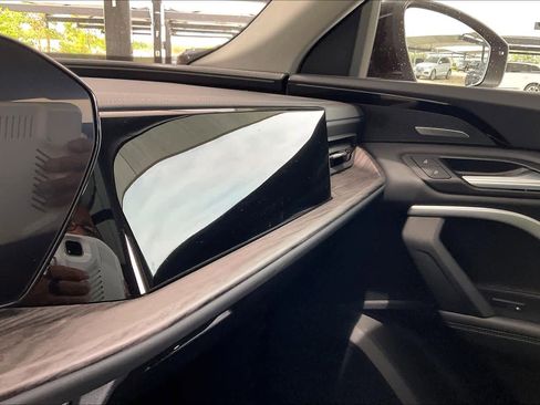 Used 2025 Audi Q5 Premium Plus w/ Premium Plus image 31