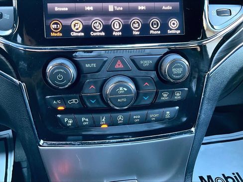 Used 2021 Jeep Grand Cherokee Limited RWD image 33