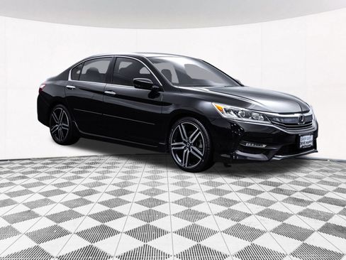 Used 2017 Honda Accord Sport Special Edition image 14