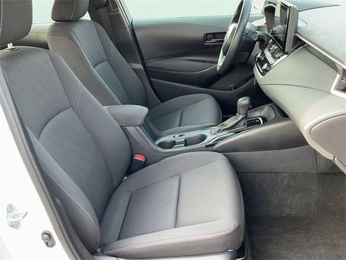 Used 2024 Toyota Corolla LE image 17