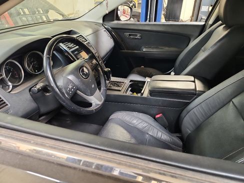 Used 2014 MAZDA CX-9 Touring w/ Touring Technology Package FWD image 4