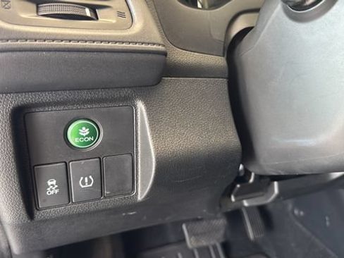 Used 2016 Honda HR-V EX image 10