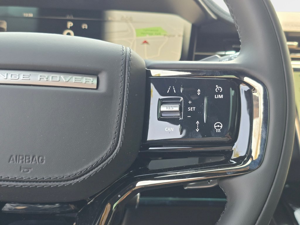 New 2026 Land Rover Range Rover Sport Dynamic SE AWD/4WD image 18