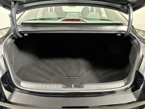 Used 2023 Hyundai Elantra SEL w/ Convenience Package FWD image 27