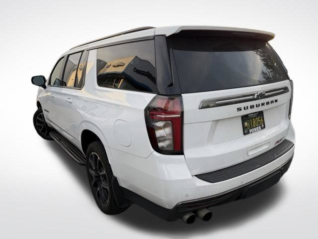 Used 2022 Chevrolet Suburban RST w/ Sport Performance Package AWD/4WD image 2