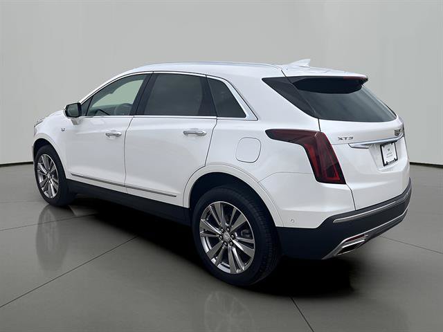 Certified 2023 Cadillac XT5 Premium Luxury w/ Technology Package FWD image 3