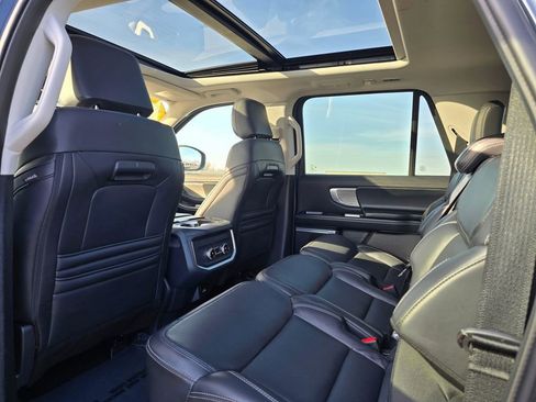 Certified 2025 Ford Expedition Max Platinum image 15