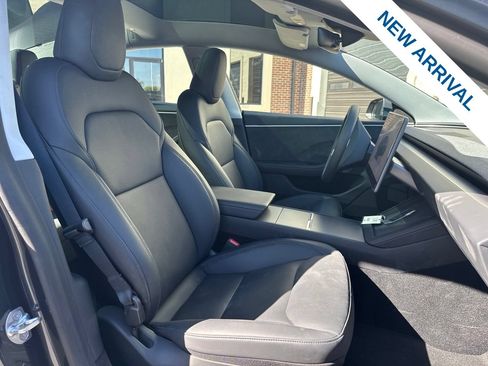 Used 2025 Tesla Model 3 Long Range AWD/4WD image 11