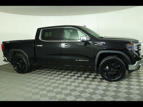 Used 2023 GMC Sierra 1500 SLT w/ SLT Convenience Package image 24