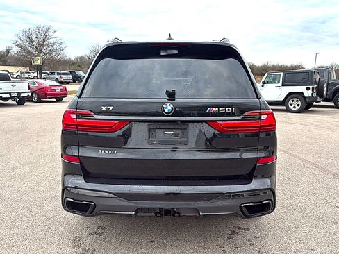 Used 2021 BMW X7 M50i image 6