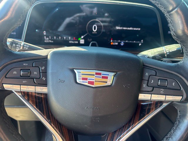 Used 2024 Cadillac Escalade ESV Premium Luxury w/ LPO, Floor Liner Package AWD/4WD image 9