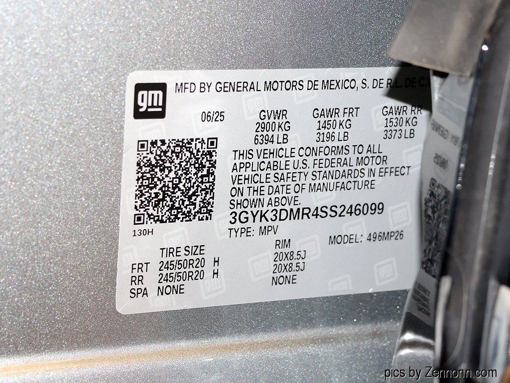 Used 2025 Cadillac Optiq Luxury 2 w/ LPO, Floor Liner Package AWD/4WD image 40
