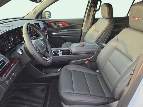 New 2026 Chevrolet Traverse Z71 w/ Enhanced Driving Package image 13