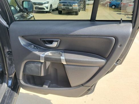 Used 2011 Volvo XC90 3.2 image 10