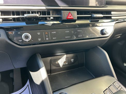 New 2026 Kia Sportage LX image 21