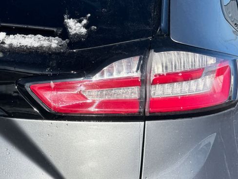 Certified 2021 Ford Edge ST-Line w/ Class II Trailer Tow Package image 28