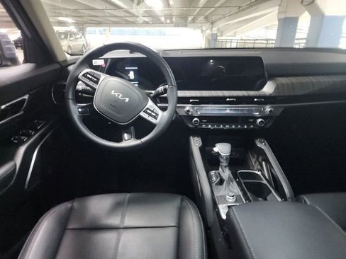 Certified 2025 Kia Telluride EX FWD image 6