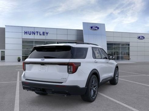 New 2026 Ford Explorer ST-Line w/ ST-Line Street Pack AWD/4WD image 8