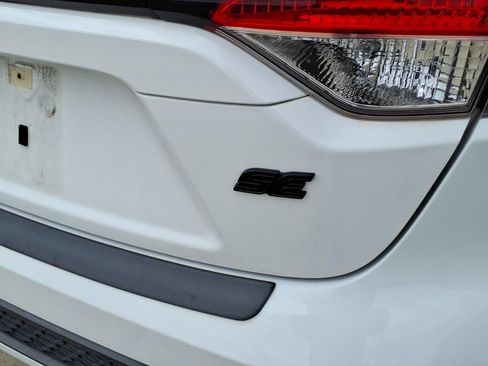 Used 2022 Toyota Corolla SE FWD image 10