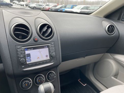 Used 2013 Nissan Rogue SV w/ Premium Pkg image 15