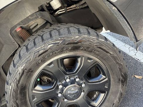 Used 2018 RAM 2500 Laramie w/ Sport Appearance Group AWD/4WD image 19