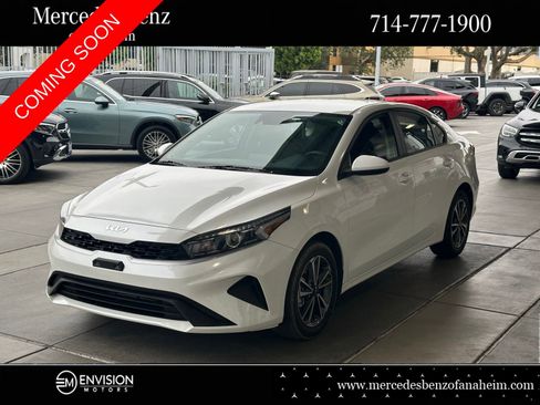 Used 2024 Kia Forte LXS FWD image 1