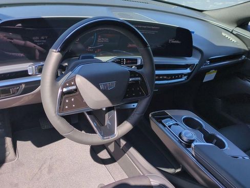 New 2026 Cadillac Lyriq Sport AWD/4WD image 6