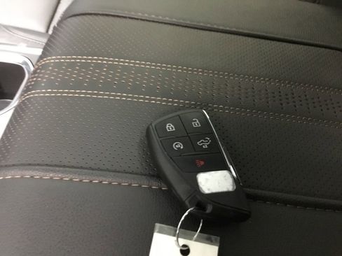 Used 2024 Chevrolet Silverado 1500 High Country w/ High Country Premium Package image 14