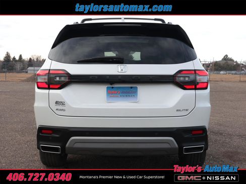 Used 2025 Honda Pilot Elite image 50