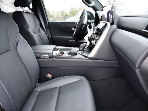 New 2026 Lexus LX 700h Luxury image 30