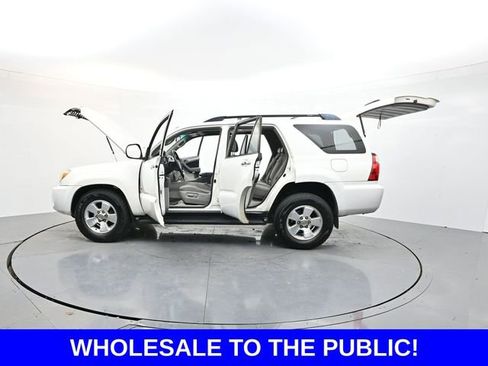 Used 2008 Toyota 4Runner SR5 image 40