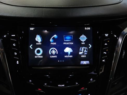 Used 2017 Cadillac Escalade ESV Platinum image 31