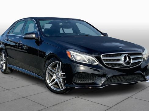 Used 2016 Mercedes-Benz E 350 4MATIC Sedan image 2