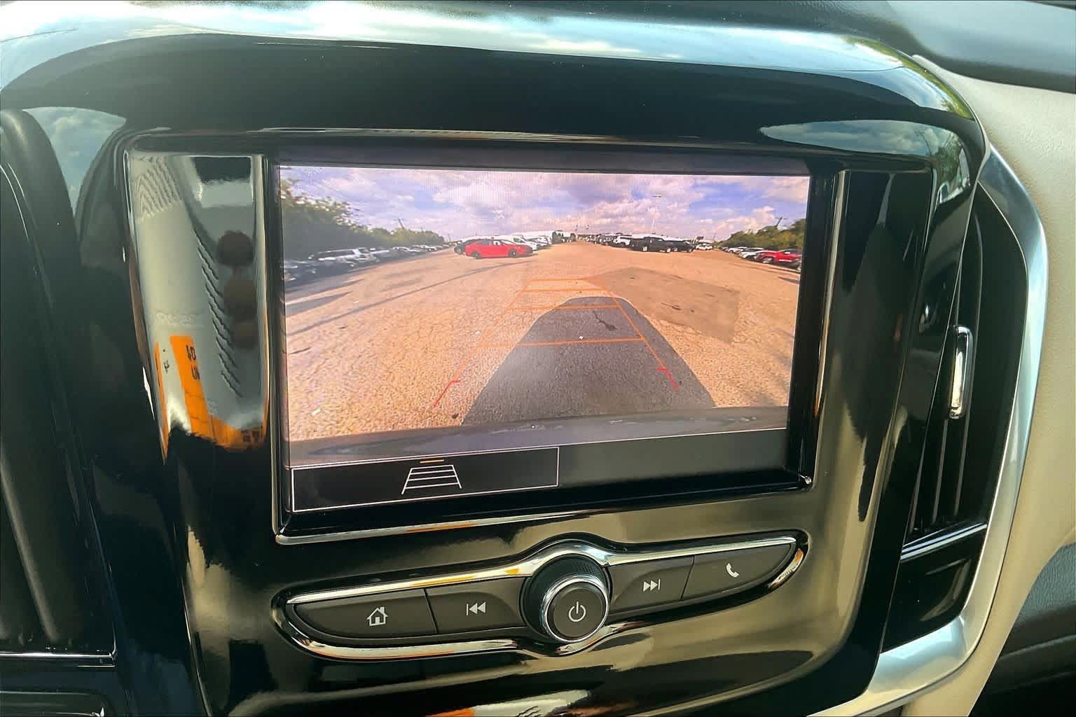 Used 2023 Chevrolet Traverse LS w/ Safety Package FWD image 26