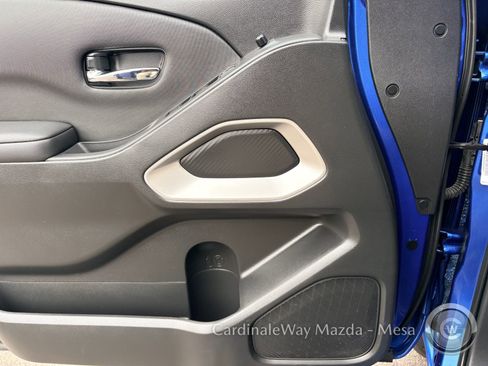 Used 2024 Nissan Frontier SV w/ SV Convenience Package image 20