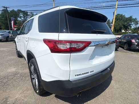 Used 2021 Chevrolet Traverse LT w/ LT Premium Package AWD/4WD image 7
