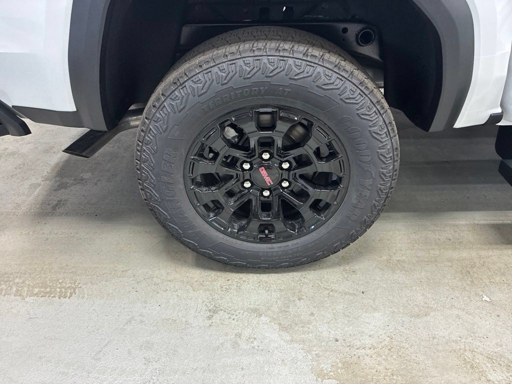 New 2026 GMC Canyon Elevation w/ Convenience Package AWD/4WD image 3