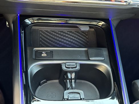 Certified 2025 Mercedes-Benz GLA 250 4MATIC image 34