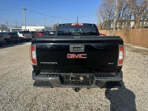 Used 2015 GMC Canyon SLT w/ Driver Alert Package image 4