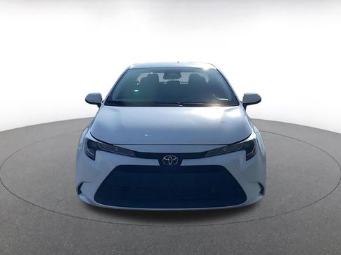 Used 2025 Toyota Corolla LE image 4