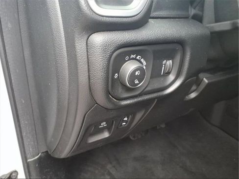Used 2021 RAM 1500 Big Horn image 14