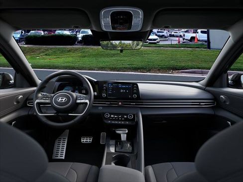 New 2026 Hyundai Elantra SEL Sport image 11