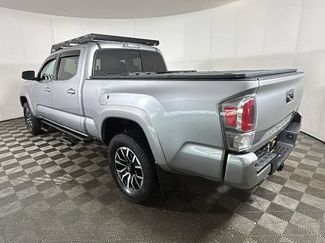 Used 2020 Toyota Tacoma TRD Sport w/ TRD Premium Sport Package AWD/4WD video 4