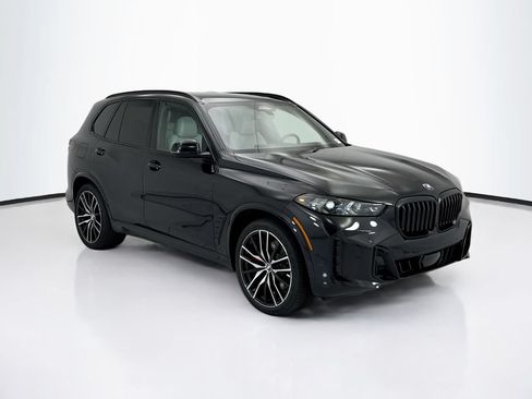 New 2026 BMW X5 xDrive40i w/ M Sport Package AWD/4WD image 3